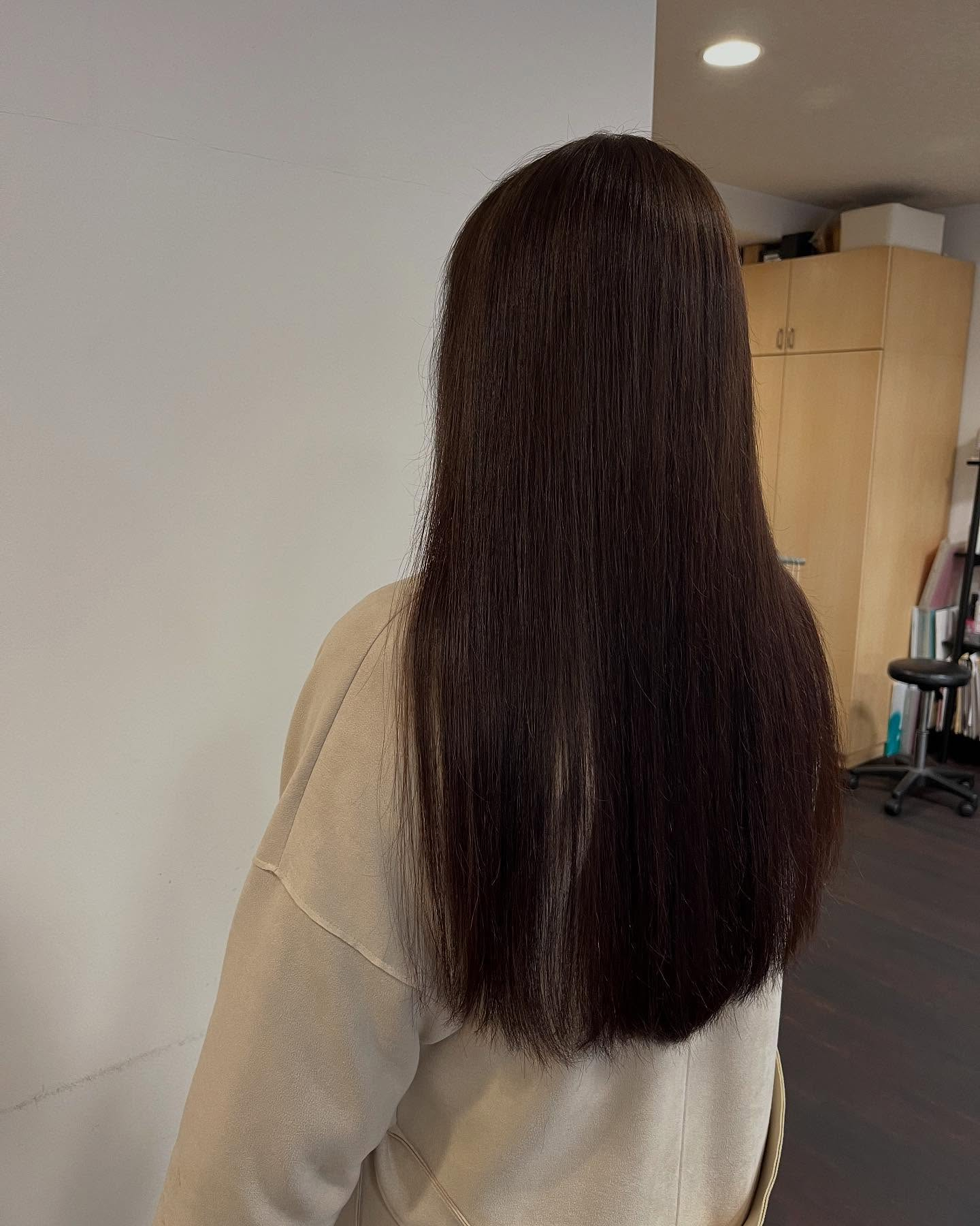 ご来店ありがとうございます！当美容院では、お客様の美しさを最